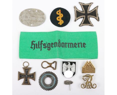 Grouping of WW1 and WW2 German Items, including 1914 Iron Cross 2nd class, other ranks pickelhaube cockade and chinstrap fitt