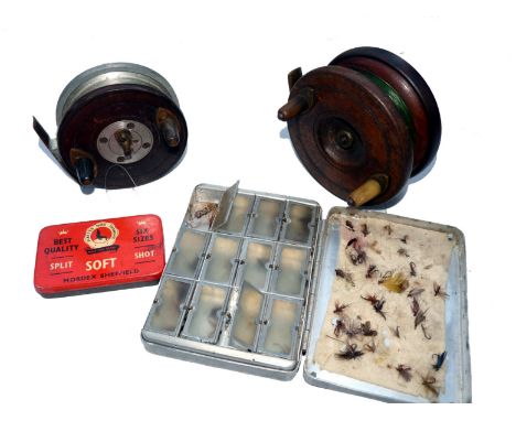 REELS (2) & ACCESSORIES: A Zephyr style alloy and wood trotting reel, 3.5" diameter, Slater latch, twin horn handles, backpla