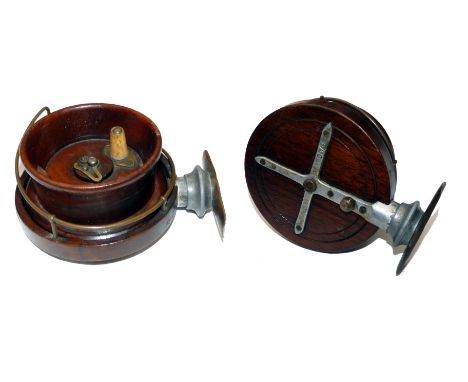 REEL: Rare Kings Patent 1905 side casting Nottingham wood reel, 4" diameter, tapered tournament style shallow wood drum, tape
