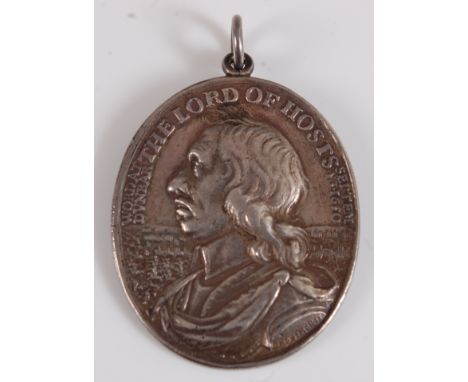 Oliver Cromwell, The Battle of Dunbar, silver commemorative medal after Thomas Simon, obv: Bust of Cromwell left THE LORD OF 