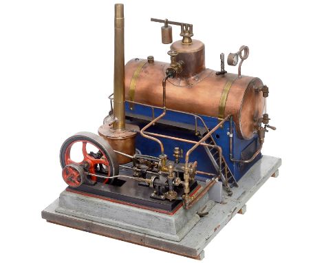 Liegende Dampfmaschine mit Kessel, um 1930Gelöteter Messingkessel, Länge 36 cm, Ø 15,5 cm, mit Wasserstandglas, Manometer, Da
