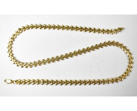 A 9ct gold arrow link necklace, with lobster claw clasp, length approx 43cm, approx 8g.