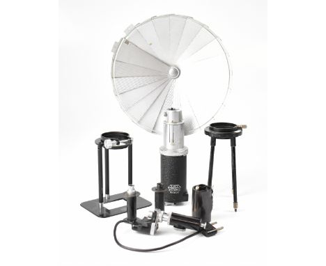 LEICA; a collection of accessories including a Leica flash bulb flashgun, with self timer, a Leitz 5cm Objektiv and several f