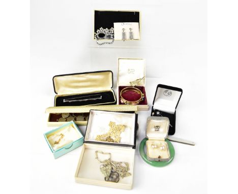 Various items of vintage and modern costume jewellery and collectibles to include cufflinks with military insignia, cap badge