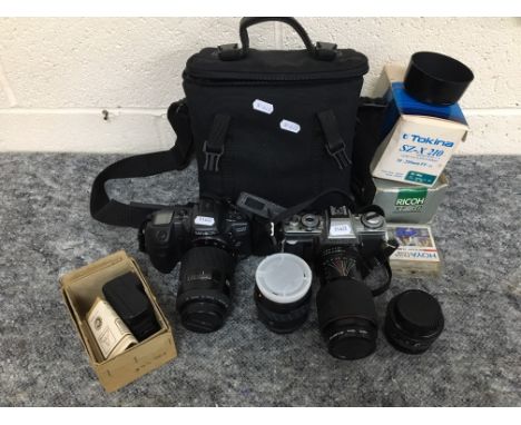 A TRAY OF MINOLTA CAMERA EQUIPMENT, including a XG-M SLR, a Dynax 500si, Super SLR, a 70-210mm 1:4.5, a 50mm 1:1.7 a 28-80mm 