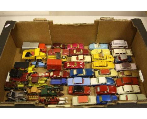 A QUANTITY OF UNBOXED AND ASSORTED PLAYWORN CORGI AND MATCHBOX DIECAST VEHICLES, to include Corgi Fiat 600 Jolly, No.240, Jam