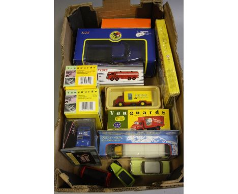 A QUANTITY OF ASSORTED BOXED AND UNBOXED DIECAST VEHICLES, to include Corgi OOC, Atlas Editions Dinky Toys Reproduction inclu