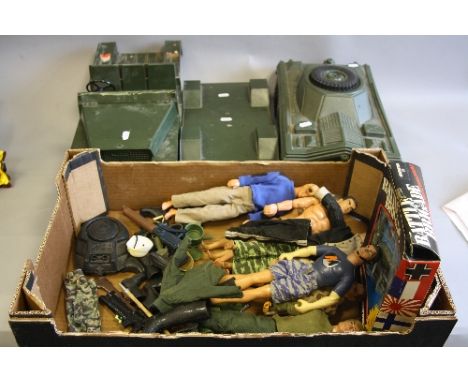 A QUANTITY OF UNBOXED AND ASSORTED ACTION MAN FIGURES, ACCESSORIES AND VEHICLES, to include one 1970's (s.d) and several and 