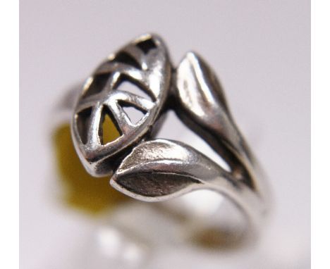 Sterling silver Celtic tulip ring, size O