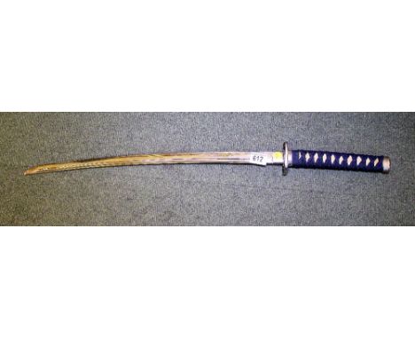 Oriental decorative sword lacking scabbard