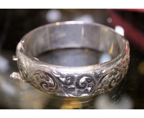 Hallmarked silver bangle
