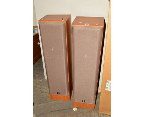 A PAIR OF YAMAHA NS-45E HI-FI SPEAKERS, in a beech finish with a beige speaker cover, in working order, 87cm high