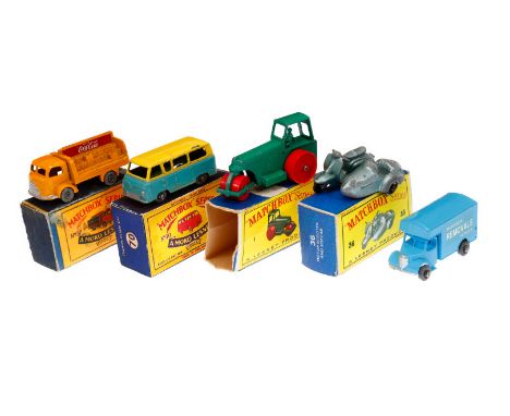 5 Matchbox Autos, Nr. 1, 36, 37, 70 und LKW ”Removals”, mit 4 NB-Kartons, Roller Nr. 36, LS und Lenker gebrochen
