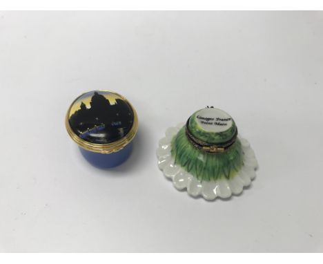 A pair of small tins to include a Halcyon Days St Paul's Cathedral enamel tin by Sir Christopher Wren on the great fire of Lo