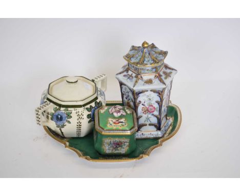 Group of ceramics comprising a Booth's Worcester style green ground inkwell and cover with exotic bird decoration, Royal Doul