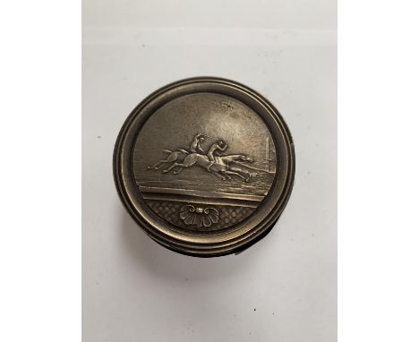 A SMALL 'GRAND NATIONAL' SNUFF BOX WITH THE 1863 EMBLEM TO THE BASE 