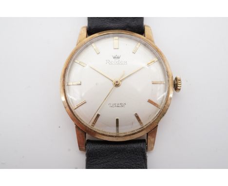 A Roidor 9 ct gold cased wrist watch, having a 17 jewel, manual wind movement and frosted silver face, circa 1970, 33 mm, (a/