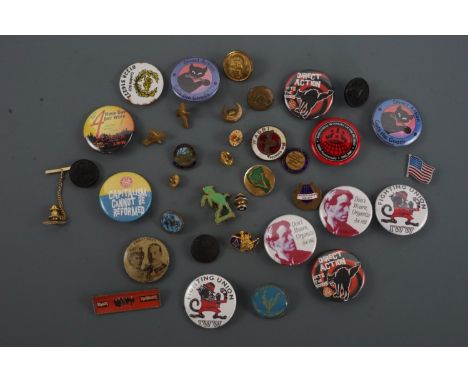 A Wildfowlers Association enamelled badge together with sundry other pins, button and lapel badges, buttons etc