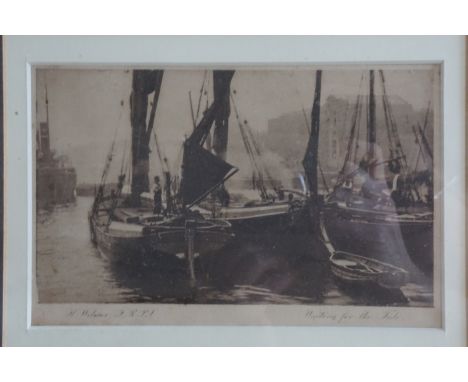 After H Wilmer "Waiting for the Tide", photogravure print, late 19th / early 20th Century, in period oak frame, 33 cm x 38 cm