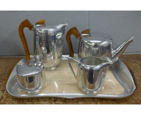A Piquot Ware tea and coffee service 