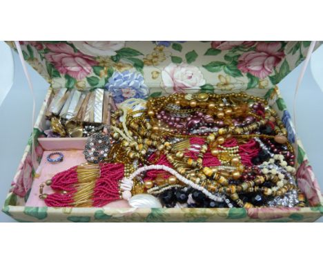 A collection of vintage and modern costume jewellery 