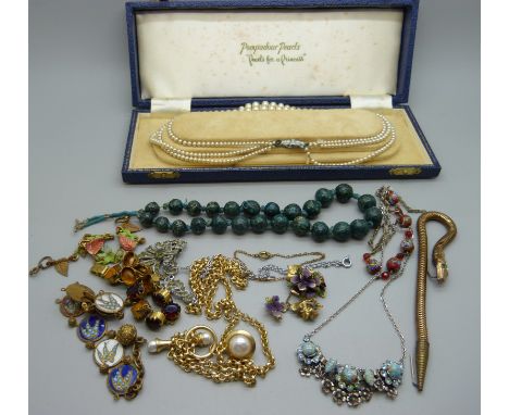 Vintage jewellery including a snake bracelet, a bracelet with enamel panels depicting swallows, a/f, and other jewellery 