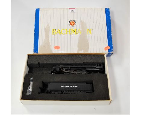 A Bachmann Ho Niagara 484 HD Light tender steam locomotive, boxed