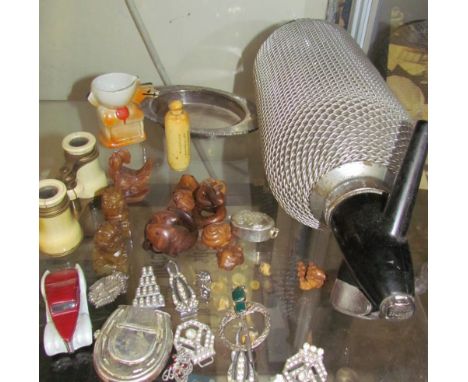 A soda siphon together with netsuke, opera glasses etc