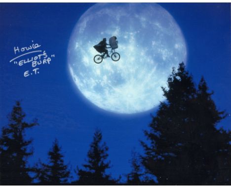 E.T The Extra Terrestrial movie scene colour 8x10 photo signed by the voice of ET, actor Howie Hammerman. Good condition. All