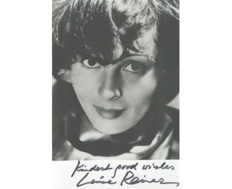 Actress Luise Rainer signed 6 x 4 inch b/w photo. German American-British film actress. She was the first thespian to win mul