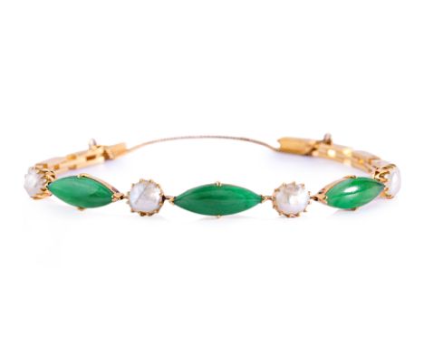 A JADEITE AND PEARL BRACELET Featuring jadeite cabochons mounted in an unmarked yellow gold setting, accented with button sha