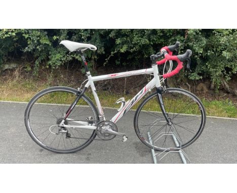 Mens Contour Dynamic SL-K racing bike 