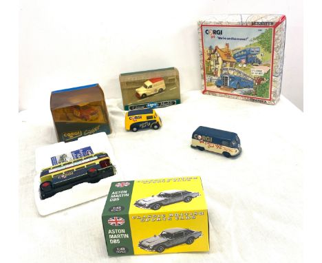 Selection of Corgi vehicles to include Corgi were on the move, Corgi collector club, Corgi super mini, Corgi classic models 