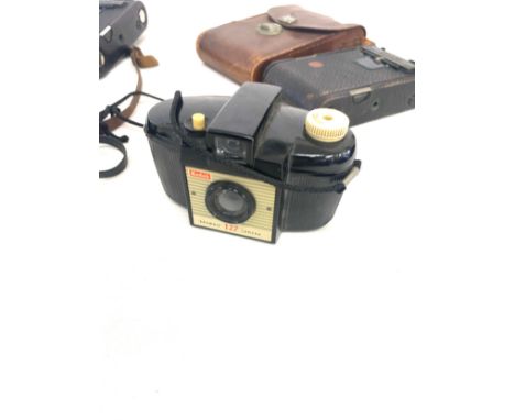 2, Kodak No 120 Folding autographic film Cameras, Kodak Brownie 127, Kodak instamatic 28