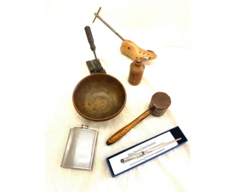 Selection of miscellaneous items to include cigarette cards, gavel, shoe last etc 