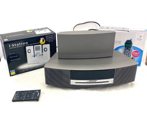 Bose CD player/ Speaker and built in radio, istation etc 