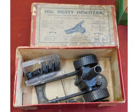 Britains 18" Heavy Howitzer No.2 [1266] - Mounted on Tractor Wheels for Field Operations [1917 version], comprising: 18" Heav
