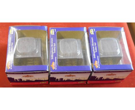Bachmann Branch-line Shillingstone Wickham Trolley Hut (3) unused, boxed