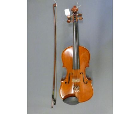 Jay Haide twenty first century (2000) viola labelled Ifshin Violins, Berkeley Ca 2000, 38.5cm two piece back, complete with b