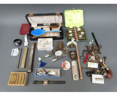 A quantity of collectables to include watches, pens, cased guilloche enamel brush, penknives, military badges, railway button