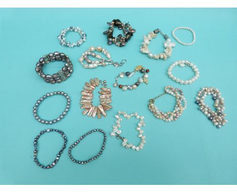 Fifteen cultured and freshwater pearl bracelets