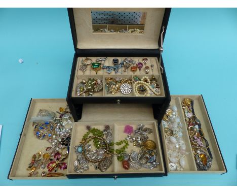 A collection of jewellery to include paste jewellery, ivory beads, a ruby ring, 1950s brooch, pearls, silver fish charm, silv