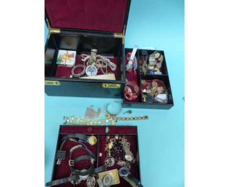 A collection of jewellery including faux pearls, Stratton compact, a collection of watches, silver cufflinks, silver brooch, 