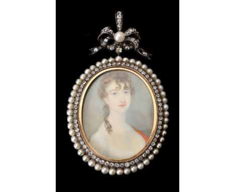 ϒA Continental oval frame for a portrait miniature, unmarked, late 20th century with earlier elements, gold coloured diamonds