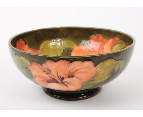 Moorcroft Pottery - a vintage hand painted ceramic ' Hibiscus ' design bowl. Stamped to underside. Measures approx. 7cm tall 