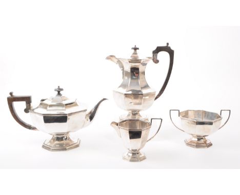 Art deco early 20th century 1930s silver plate tea service, comprising of two tea pots, a sugar bowl and a milk jug. With sil