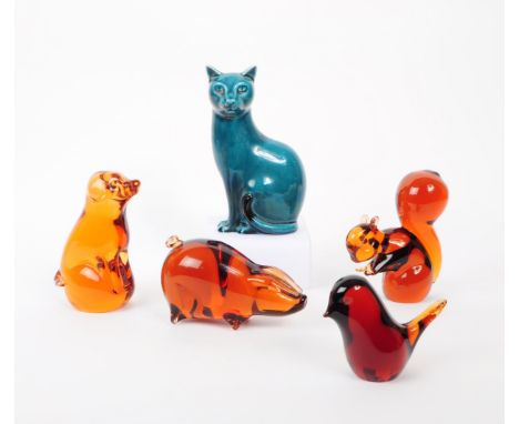 Wedgwood - A collection of studio art glass amber glass paperweights. Vintage 20th century in the form of animals. Dog, cat, 