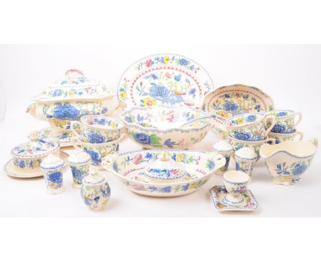 Masons - Regency - A 19th century Masons part dinner and tea service in the Regency pattern. To include gravy boat, serving p
