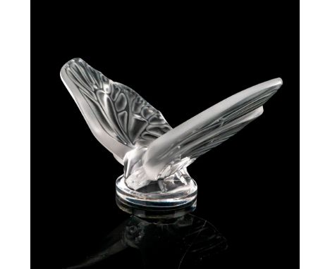 Figure of a Monarch butterfly at dawn with wings at full span. Crafted to depict life-like butterfly wing striations. Vintage