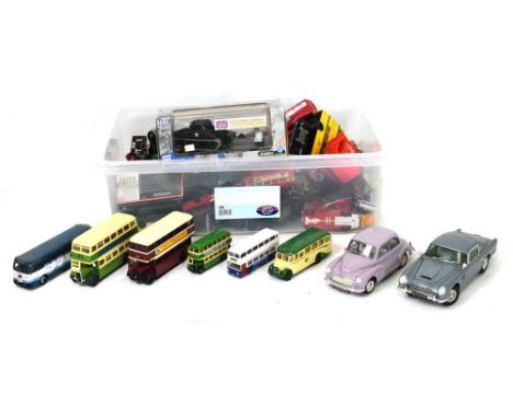 Quantity of loose Corgi, Exclusive First Editions and other diecast model buses, trucks and cars